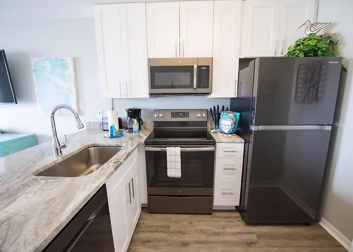 Grand Unit 313 Apartment *